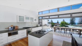 Aboard Avoca - Footsteps From The Sand - Avoca Beach - 6