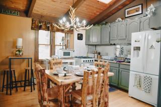 White Mountain Lodge! - 0