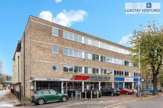 Stylish 2 Bed 2 Bath Hove Apartment - Walk to Station & Beach - Optional Parking - Sleeps 8 - 1