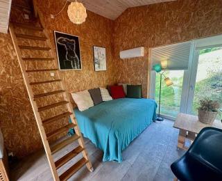 Small Oasis Near Coast And Town - 6