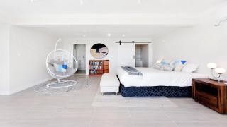 Seaside Retreat - Spectacular Ocean Views - 4