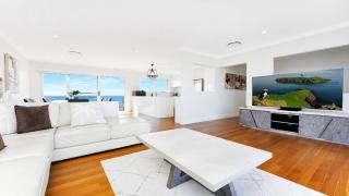 Seaside Retreat - Spectacular Ocean Views - Wamberal North - 7
