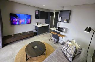 2SIX2, FLORIDA ROAD - 1