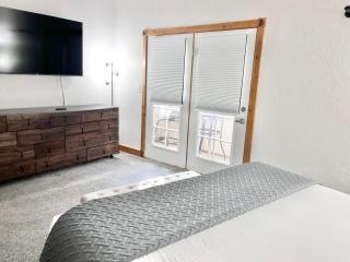 Swiss-Style Zermatt King Villa with Kitchen Near Park City & Deer Valley Ski Resorts - 2039 - 1