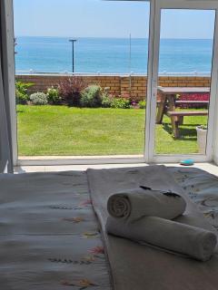 Bayview Seafront Apartment - 4