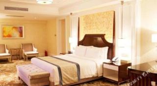 Lake Piedmont International Hotel - 5