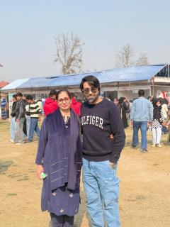 Canadaa group of houseboats - 1