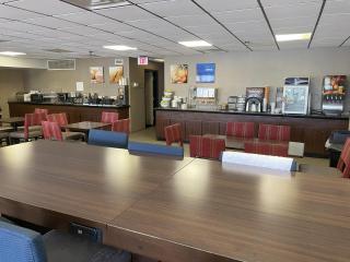 Comfort Inn Falls Church - Tysons Corner - 8