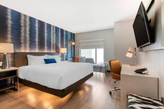 Cambria Hotel Detroit Downtown - 9