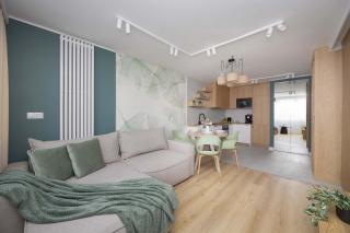 Stylish Apartment with Air Conditioning and a Workspace in the City Center of Warsaw by Noclegi Renters - 0