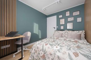 Stylish Apartment with Air Conditioning and a Workspace in the City Center of Warsaw by Noclegi Renters - 8