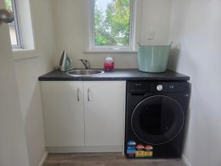 Modern, House in central Palmerston North - 9