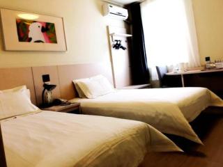 Jinjiang Inn Zhangjiakou People Park - 1