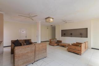 RedDoorz near Gubeng Station Surabaya - 8