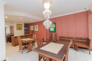 RedDoorz near Gubeng Station Surabaya - 7