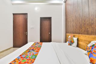 FabHotel Anant Inn - 4
