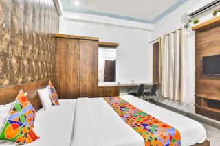 FabHotel Anant Inn - 5