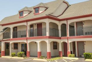 Travelodge Inn & Suites by Wyndham Norman - 9