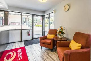 Econo Lodge Tallahassee North - 5