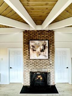 Round House with Mountain View and Hot Tub - 7