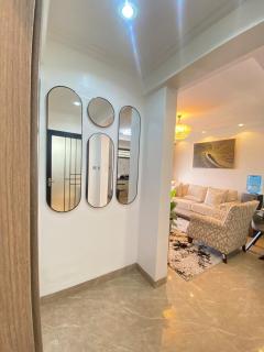 Quiet Luxe Getaway in Kilimani 2 bedroom two bath - 9