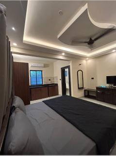 Bob's Guest House - 6