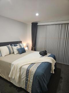 Cozy Wigram Apartment - 2