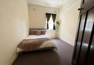 Burwood central unit - 5