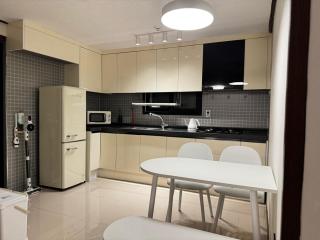 Stay Moonlight N301 Jinju Castle Jinyangho Park Yudeung Museum Jinju National University of Education Jinju Health University Kyungpook National University Jinju Court - 8