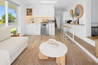 Salt & Sky - Luxe Coastal Getaway - 7