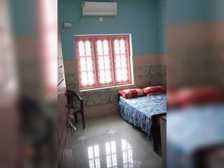 SPOT ON by OYO Fortuna Tourist Home - Pālod - 0