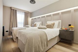 2BR West End Apartment Near Botanic Gardens - 8