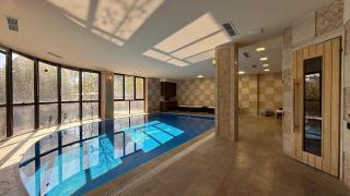 Villa с закрытым бассейном - 4