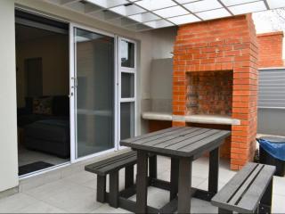 1 on York Townhouse 3 - 7