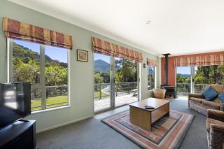 Kereru Retreat at Moetapu Bay - 2