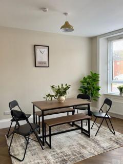 Large 6BR Home Parking Near Arbroath Beach - 8