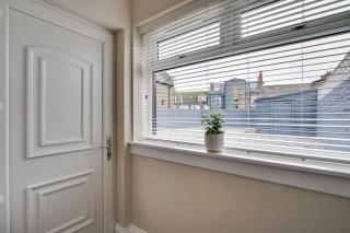 Large 6BR Home Parking Near Arbroath Beach - 7