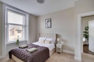 Large 6BR Home Parking Near Arbroath Beach - 2