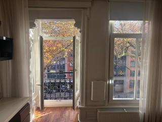 The Elegant Amsterdam Apartment - 8