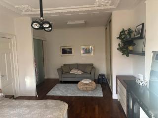 The Elegant Amsterdam Apartment - 4