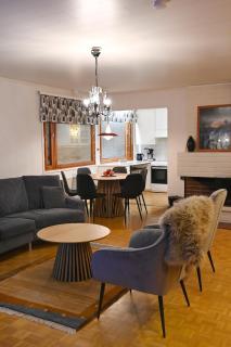 Sweet Home, fireplace - 9