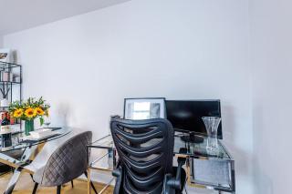 Perfect 1 Bed Flat in Chester by 53 Degrees Property - City Centre Location! - 5