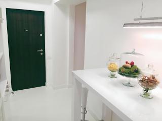 Metropole Apartments Romana Square - 4