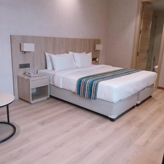 Bluestone Prime by The Cosy Hotels - 2