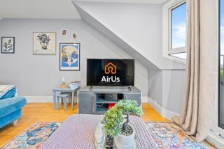 Charming Village Escape 3-Bed near Loch Lomond - 9