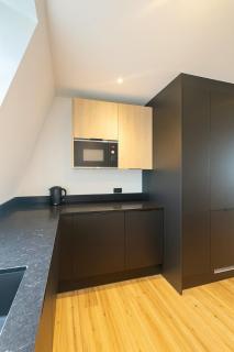 Spacious 3BR Apartment Balcony N Finchley - London - 9