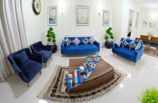 Beautiful 3 Bedrooms DL Furnished Apartment in Gulshan e Iqbal Karachi - 9
