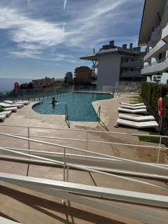 Luxurious Fuengirola Apartment with Ocean Views - 7