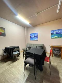 Habitaciones cerca Movistar en San Ignacio 1230 con desayuno - 1