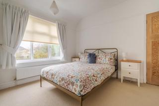 Music Lovers Piano Pets Ok & Driveway Parking - 1